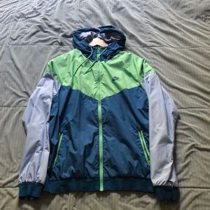 Nike zip up windbreaker jacket